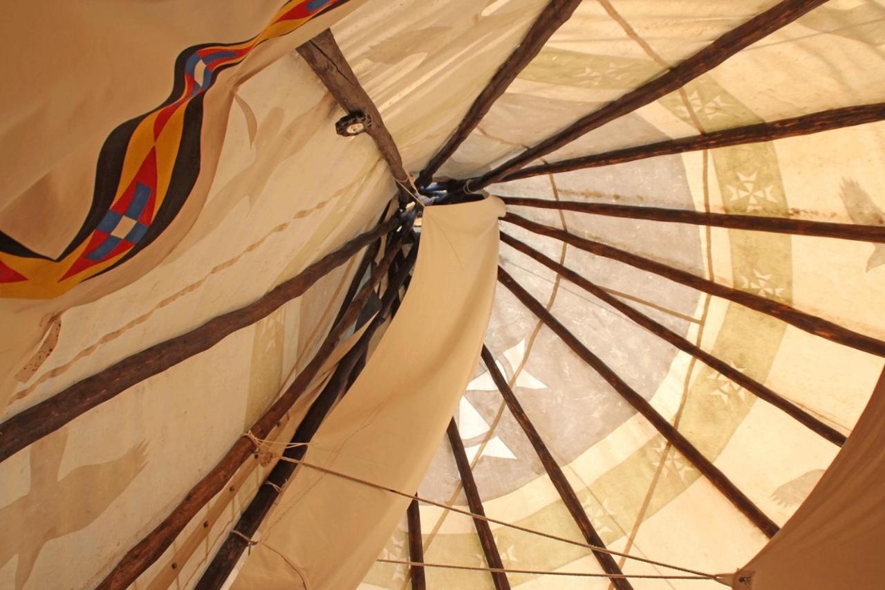 Big Sky Tipi Holidays Wartling 外观 照片