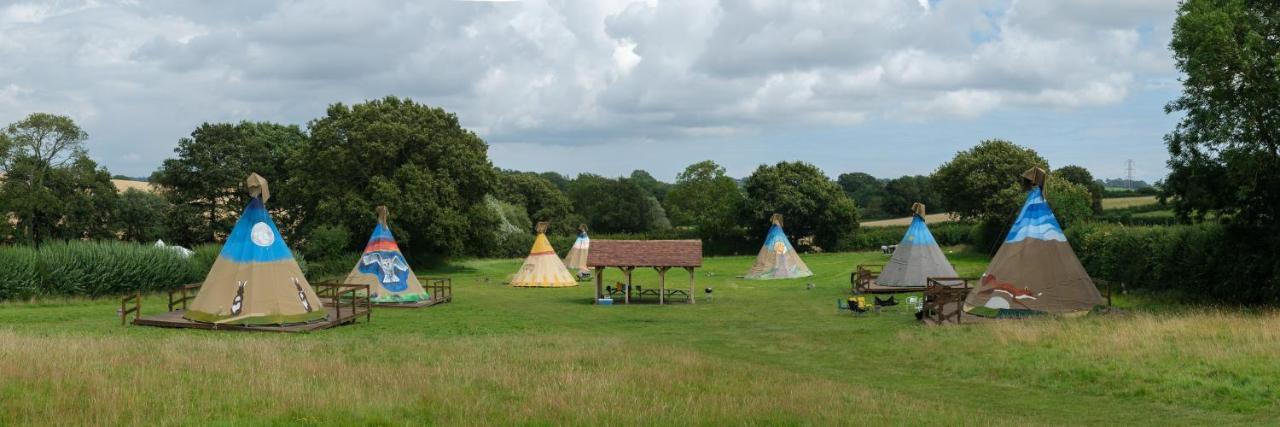 Big Sky Tipi Holidays Wartling 外观 照片