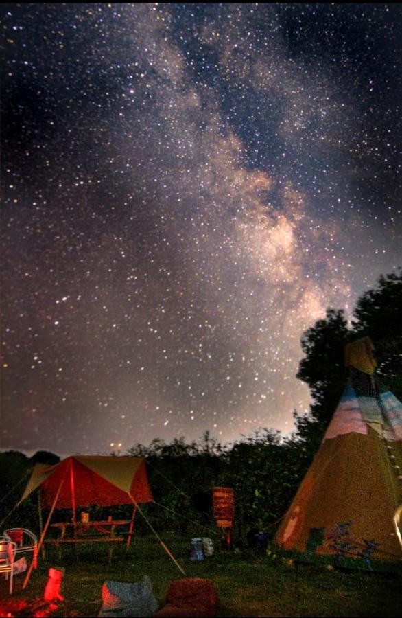 Big Sky Tipi Holidays Wartling 外观 照片